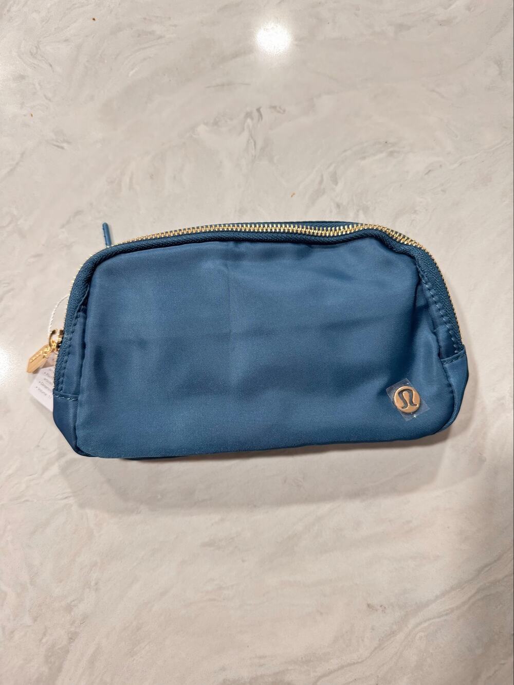 Lululemon everywhere belt bag 1L adjustable strap pockets waist Fanny pack teal
